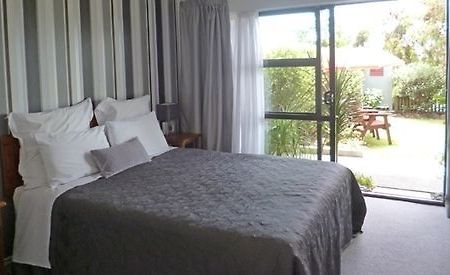 Opua Boutique Seaview Motel Kültér fotó