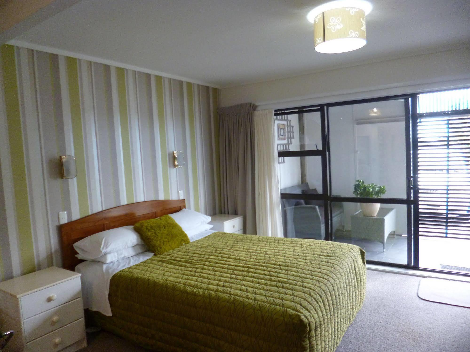 Opua Boutique Seaview Motel Kültér fotó