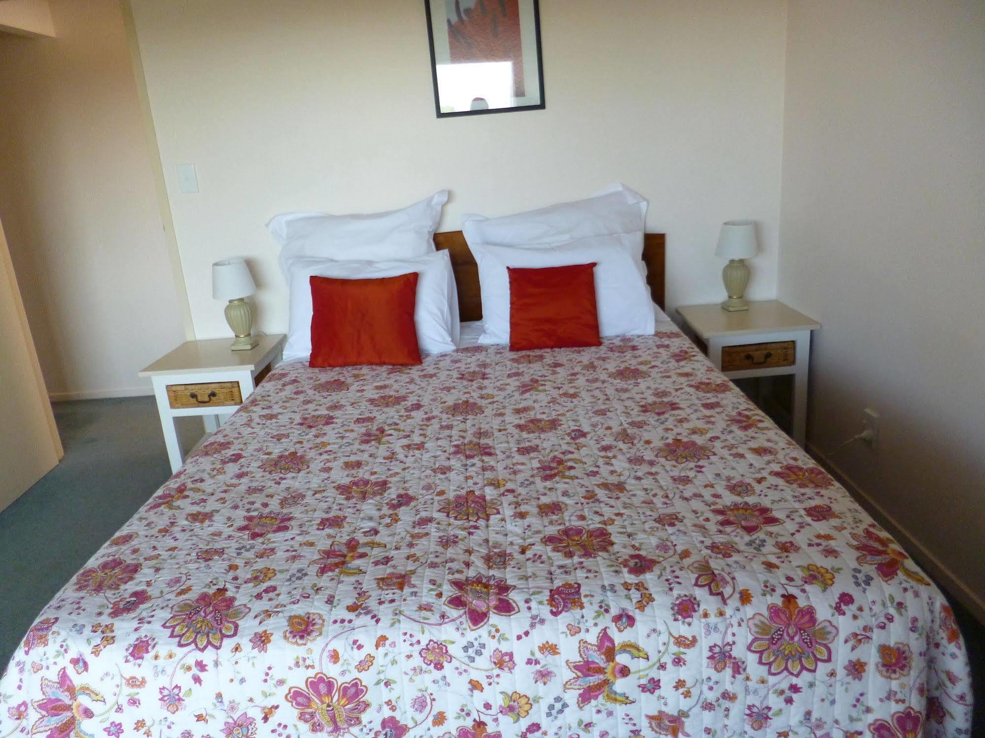 Opua Boutique Seaview Motel Kültér fotó